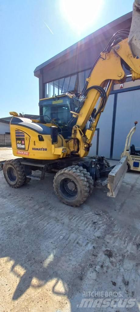 Komatsu PW98 MR-11  휠 굴삭기
