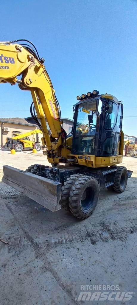 Komatsu PW98 MR-11  휠 굴삭기