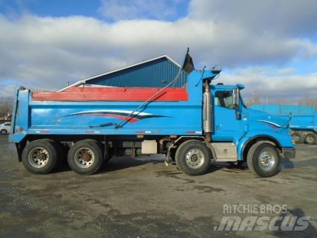 International 9200 i 덤프 트럭