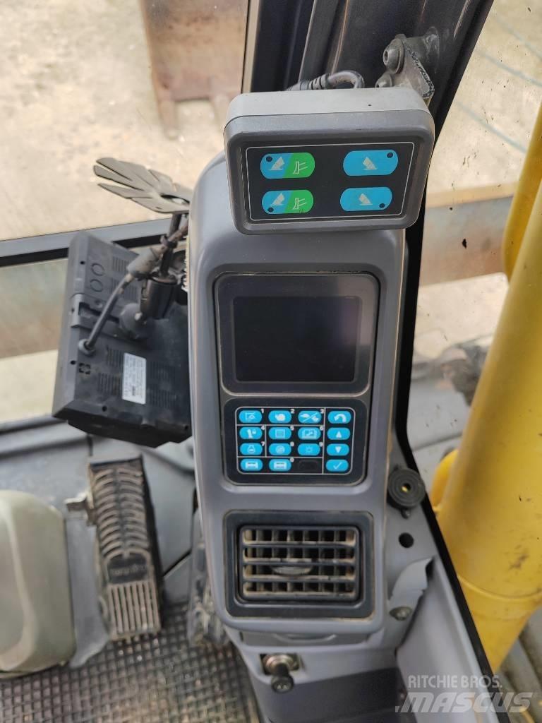 Komatsu PW 180-7EO  휠 굴삭기