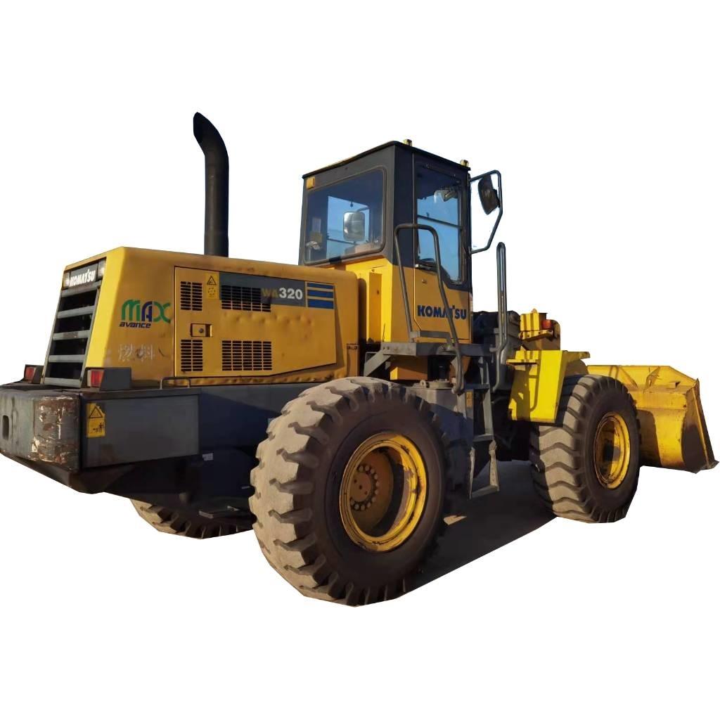 Komatsu WA 320-3  휠로우더