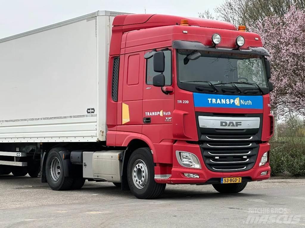 DAF XF 460 트랙터 유닛