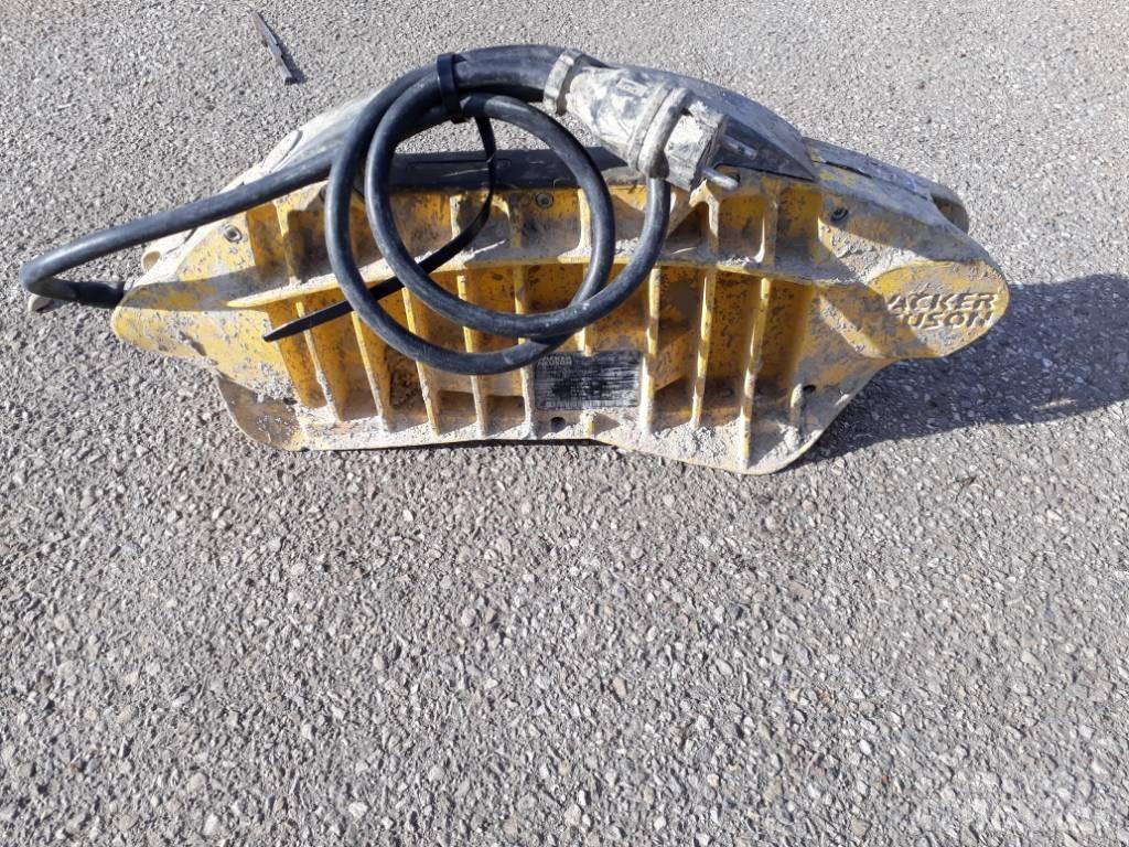 Wacker Neuson FUH20 콘크리트 스톤 머신