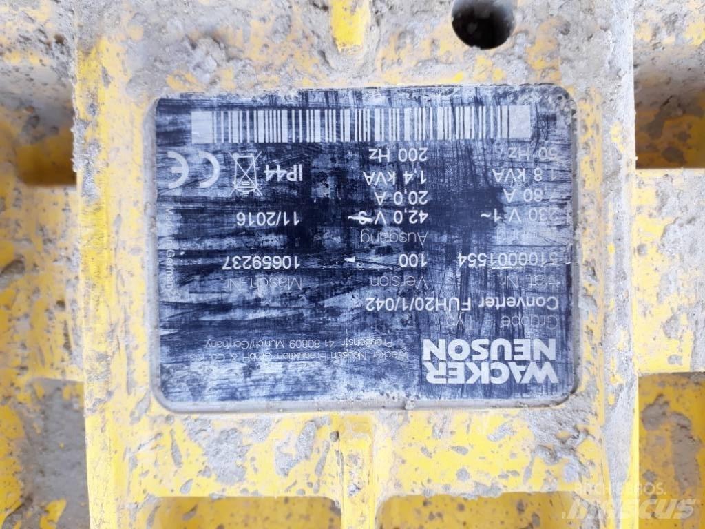 Wacker Neuson FUH20 콘크리트 스톤 머신