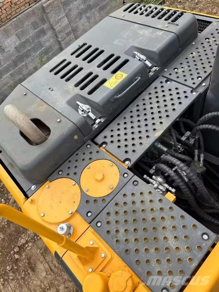 Volvo EC140 대형 굴삭기 29톤 이상