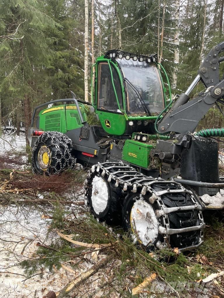 John Deere 1070 G 원목 하베스터