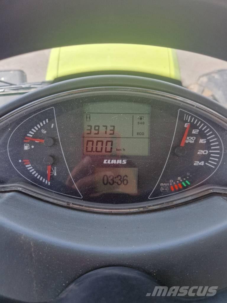 CLAAS Arion 640 CIS 트랙터
