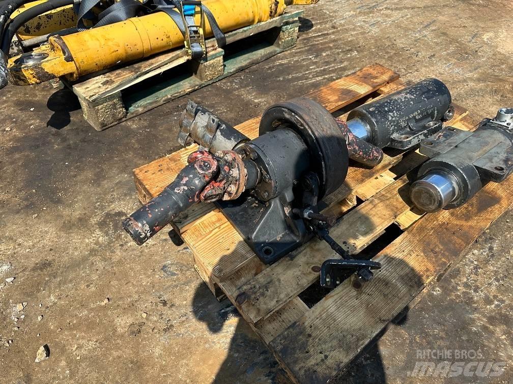 CAT 214 B FT gearbox  휠 굴삭기