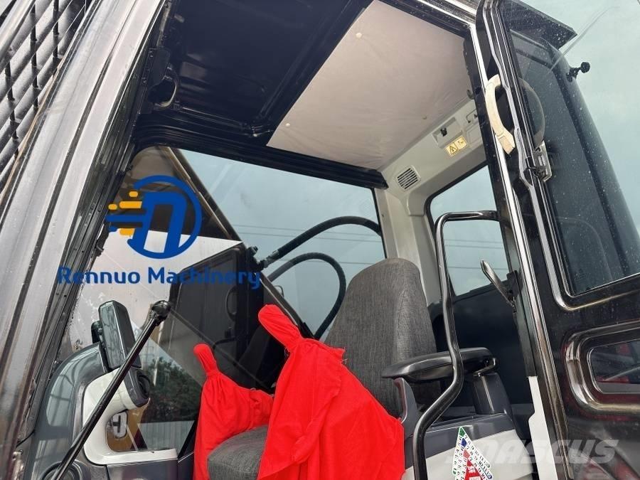 CAT 320 D2 대형 굴삭기 29톤 이상