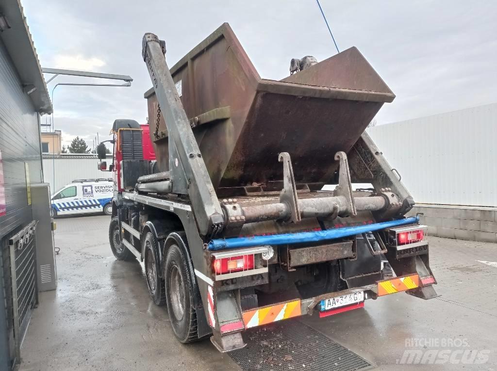 Volvo FMX 400 스킵 로더 트럭