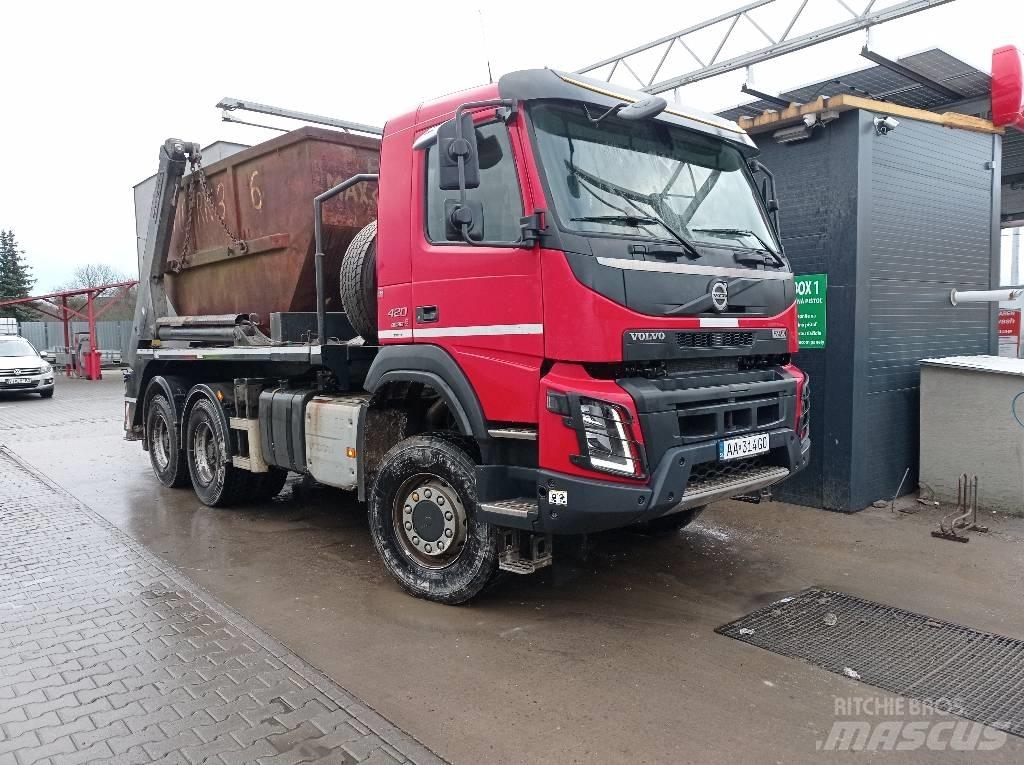 Volvo FMX 400 스킵 로더 트럭