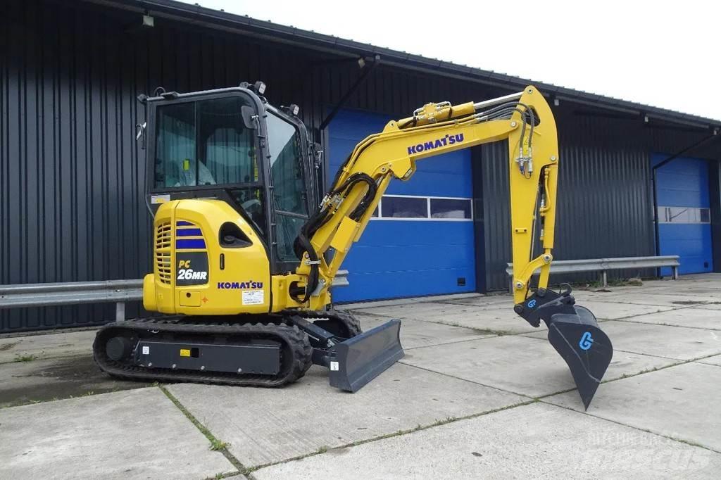 Komatsu PC26MR 대형 굴삭기 29톤 이상