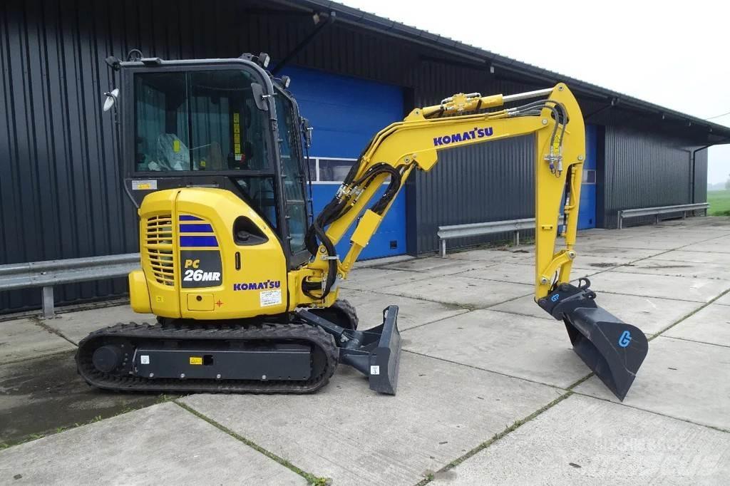 Komatsu PC26MR 대형 굴삭기 29톤 이상