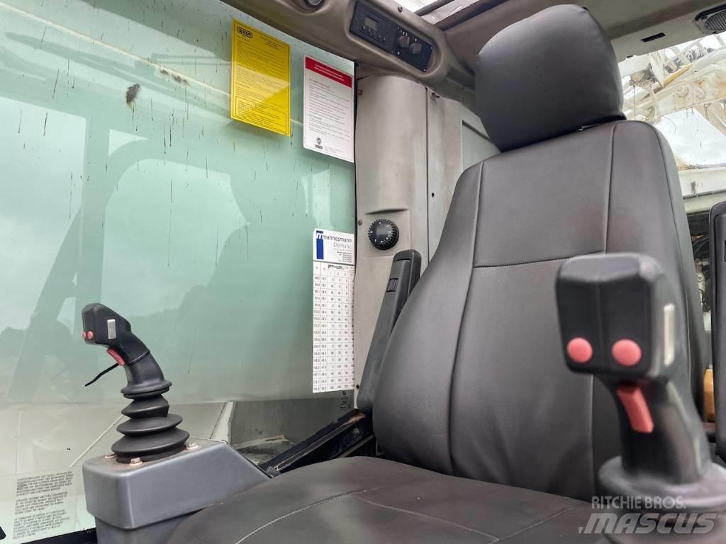 Demag AC 300 A/T 크레인