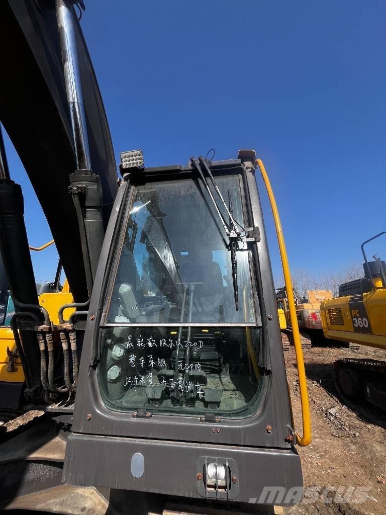 Volvo EC 220 D 대형 굴삭기 29톤 이상