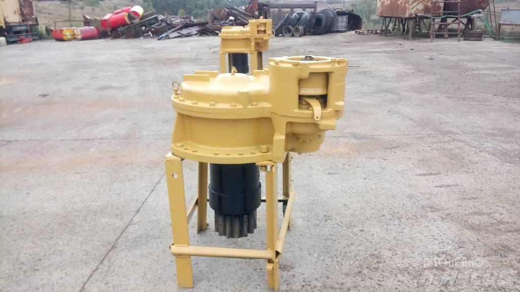 CAT 245 트랜스미션