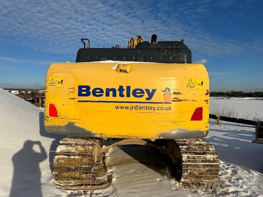 Komatsu PC 210 LC-11 대형 굴삭기 29톤 이상