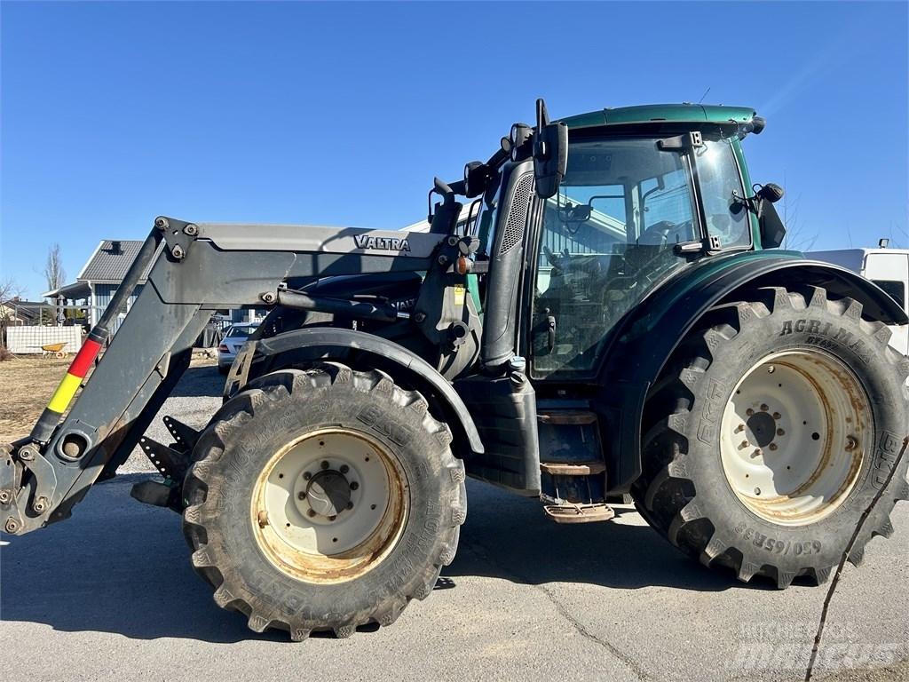 Valtra N 174 VERSU 트랙터
