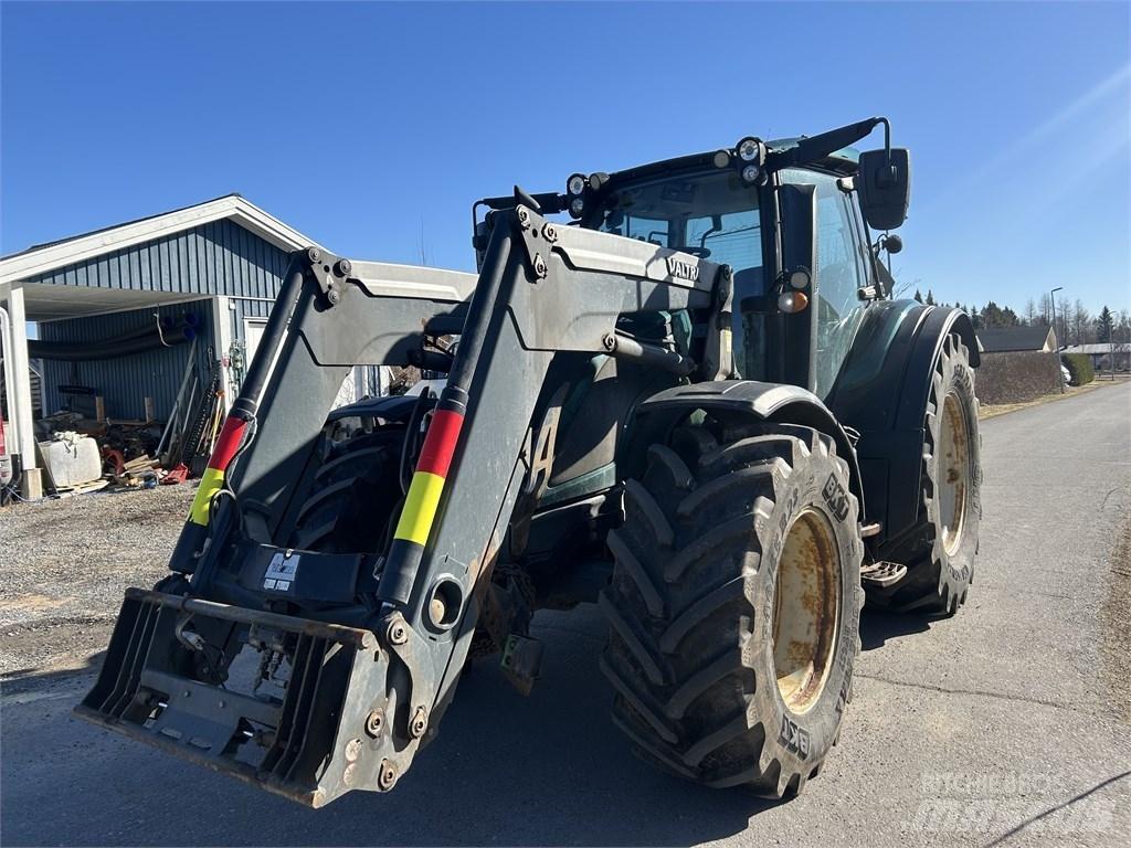 Valtra N 174 VERSU 트랙터