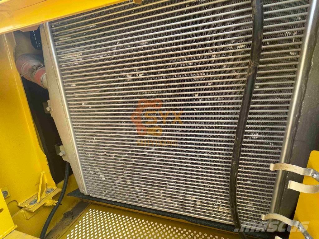 Komatsu PC 450 LC-8 대형 굴삭기 29톤 이상