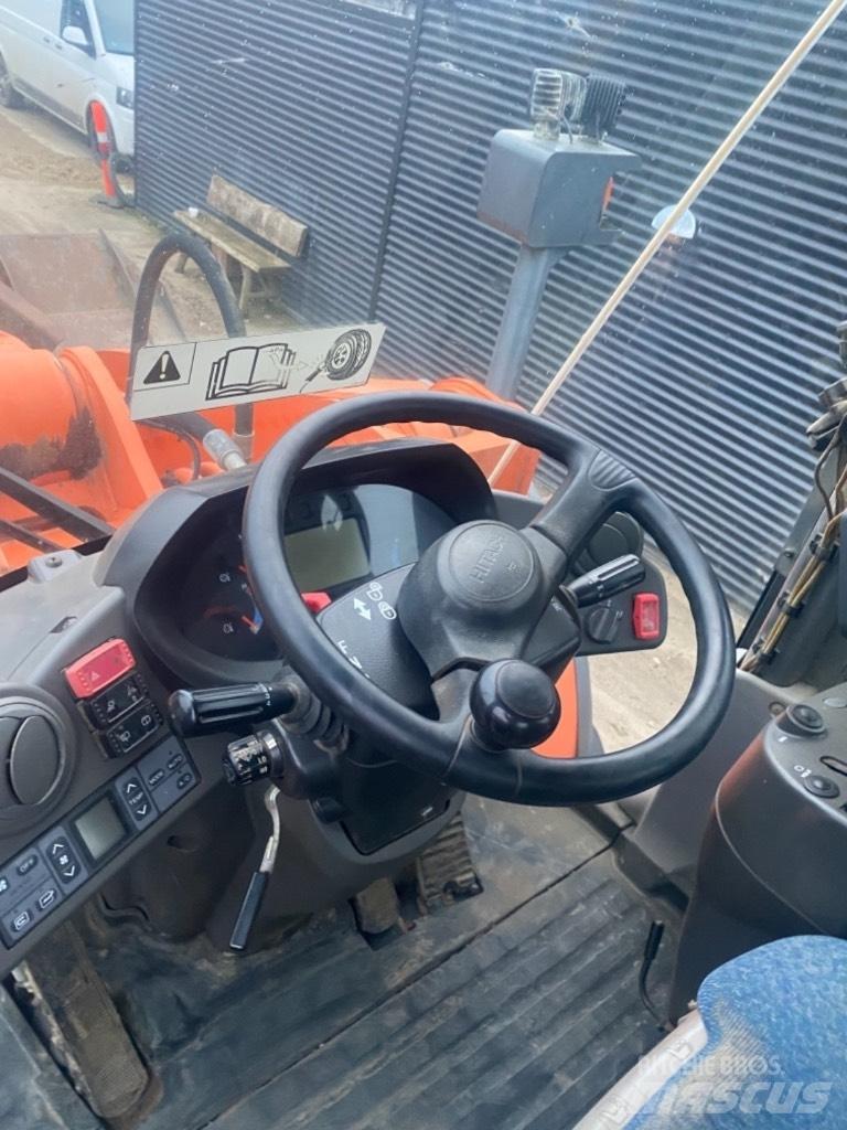 Hitachi ZW 310  휠로우더