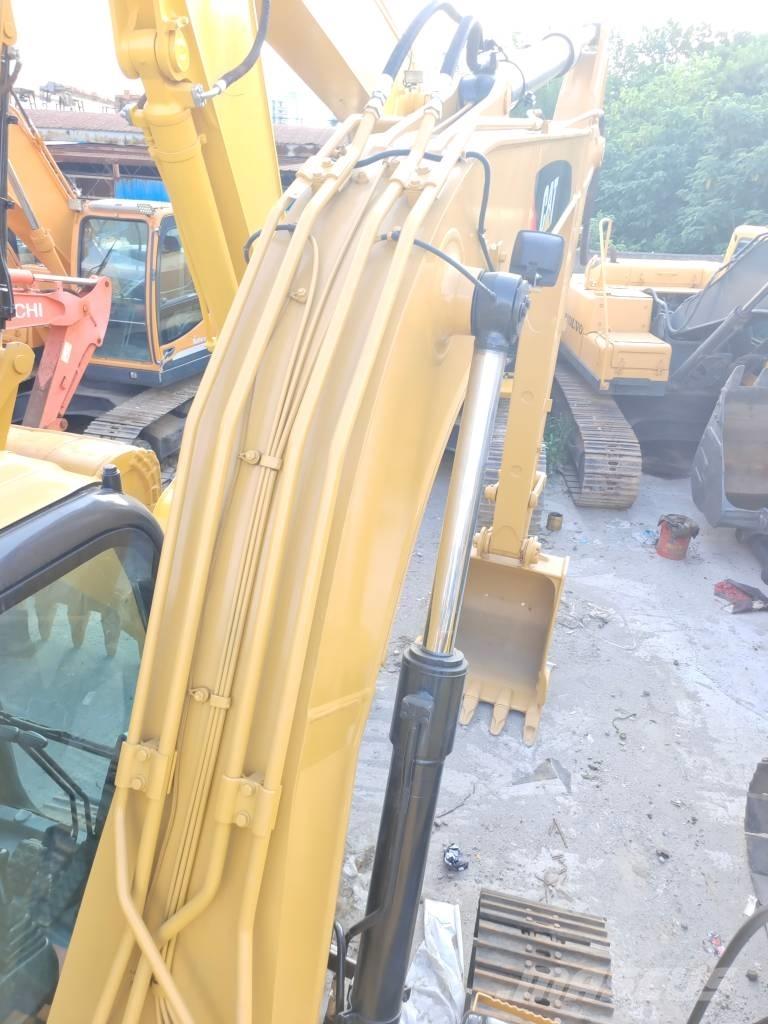 CAT 312 대형 굴삭기 29톤 이상