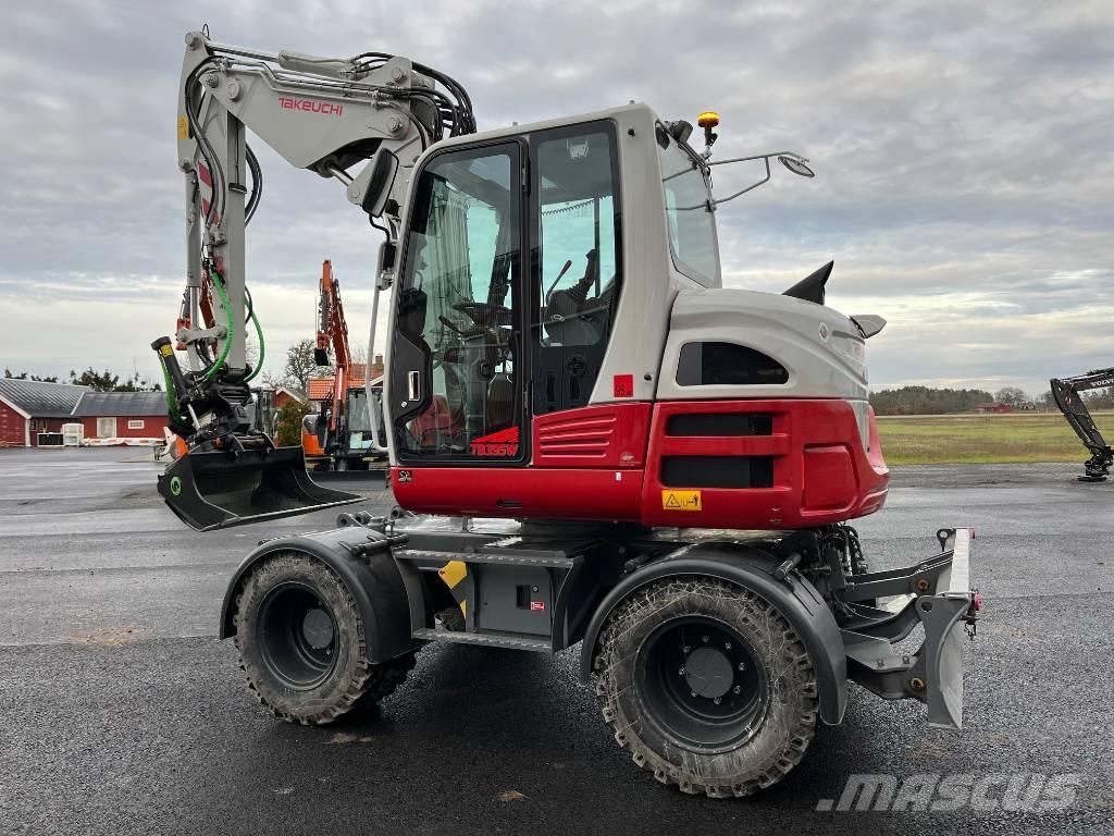 Takeuchi TB 395 W  휠 굴삭기
