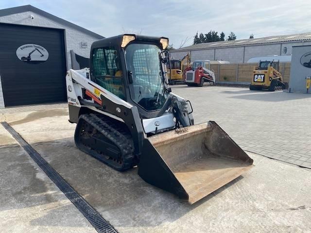 Bobcat T 450  스키드로더