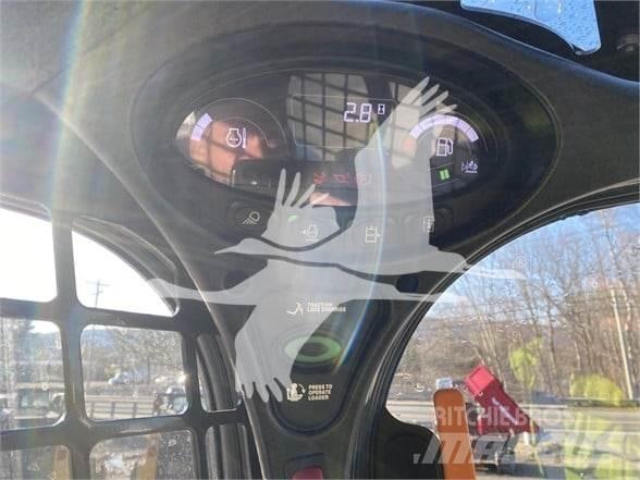 Bobcat T770  스키드로더