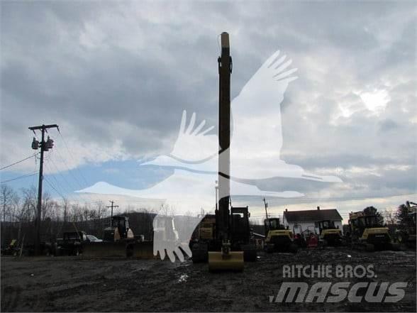 CAT 326FL 대형 굴삭기 29톤 이상