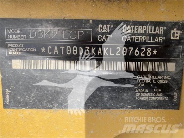 CAT D3K2 LGP 크롤러 도저