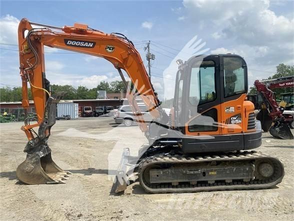 Doosan DX85R-3 대형 굴삭기 29톤 이상