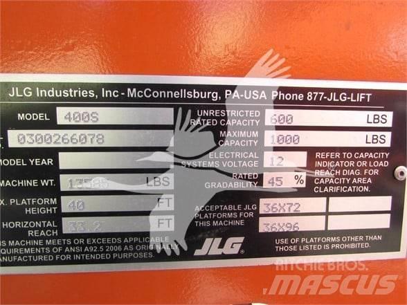 JLG 400S 견인식 전동이동 리프트
