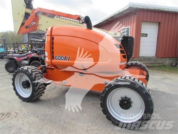 JLG 600AJ 관절형 전동이동 리프트