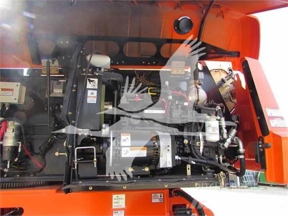 JLG 600S 견인식 전동이동 리프트