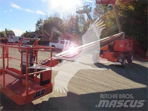 JLG 800S 견인식 전동이동 리프트