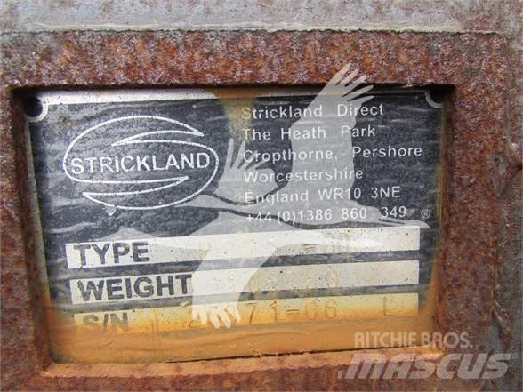 Strickland  버켓