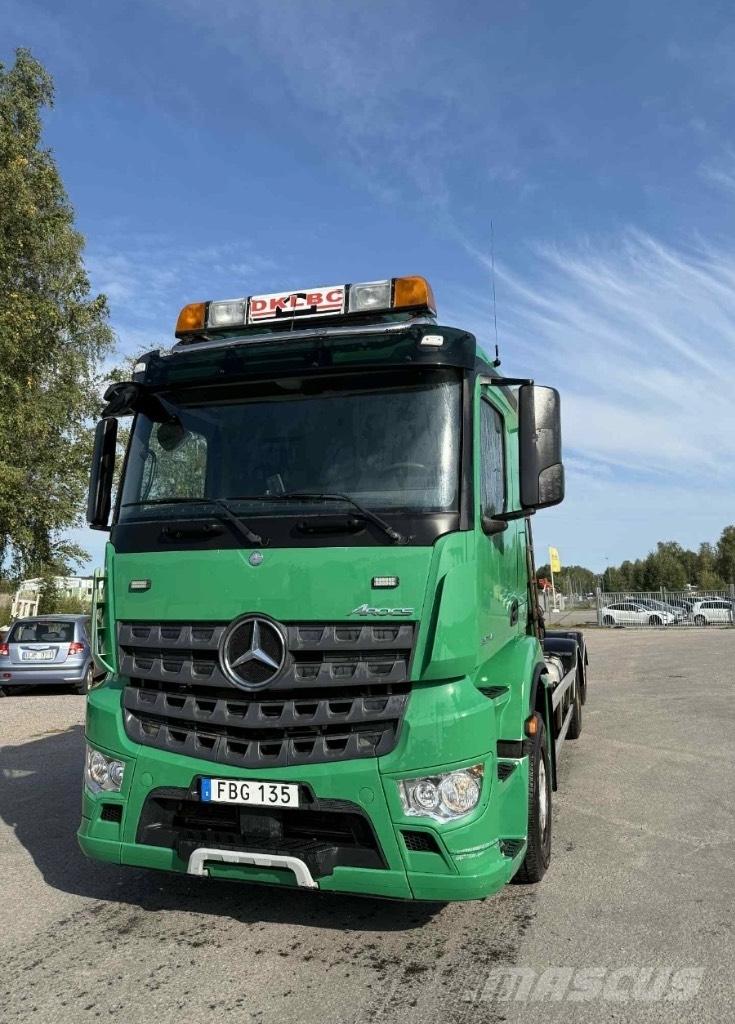 Mercedes-Benz Actros 훅 리프트 트럭