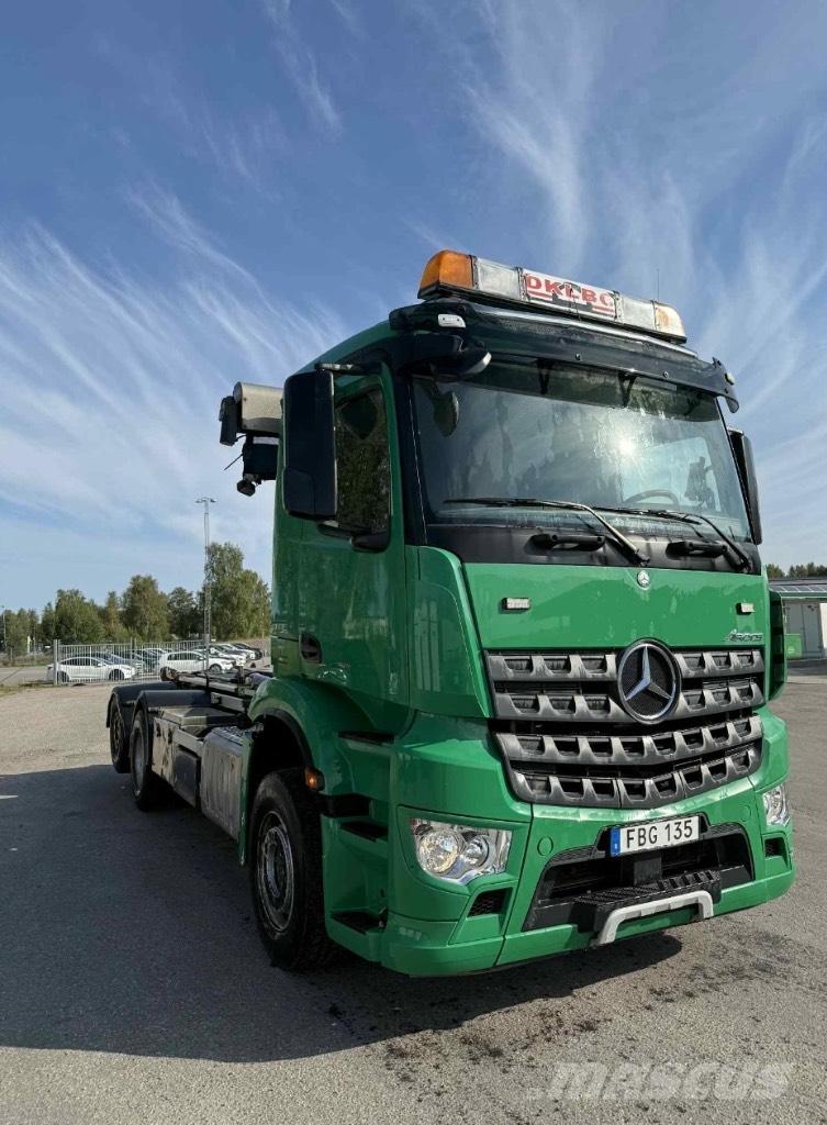 Mercedes-Benz Actros 훅 리프트 트럭