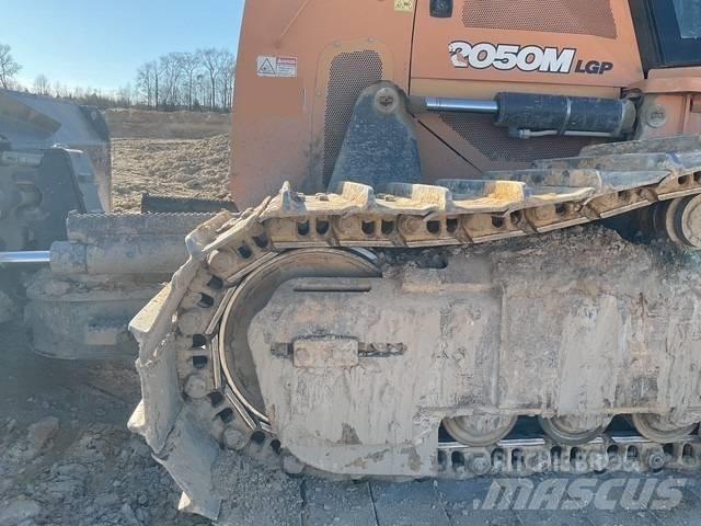 CASE 2050 M LGP 크롤러 도저