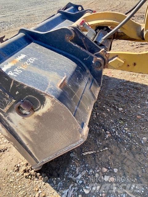 CAT 908 M  휠로우더