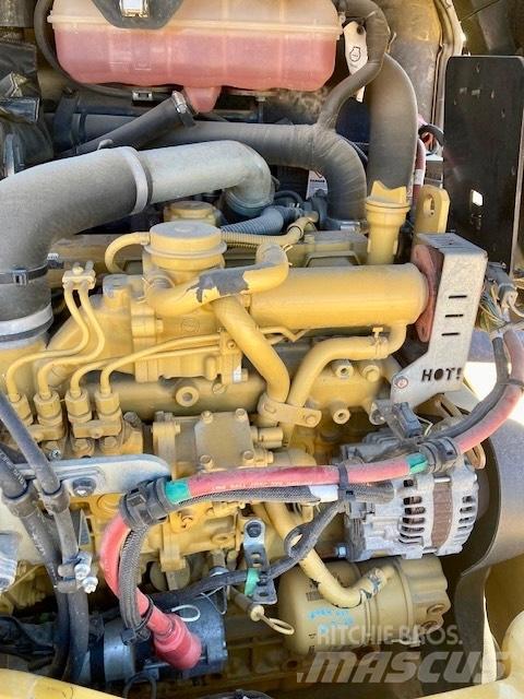 CAT 908 M  휠로우더