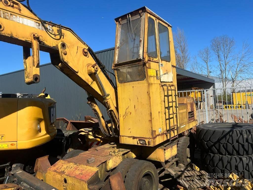 Liebherr 7951  휠 굴삭기