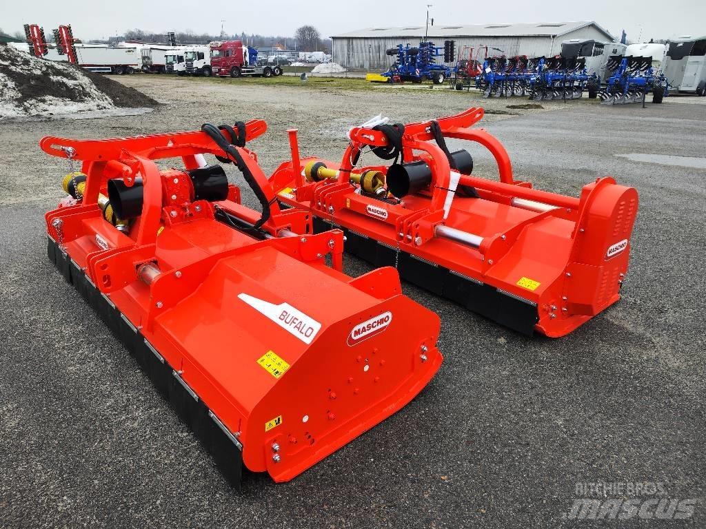 Maschio Bufalo 300 목장 제초기 및 토퍼