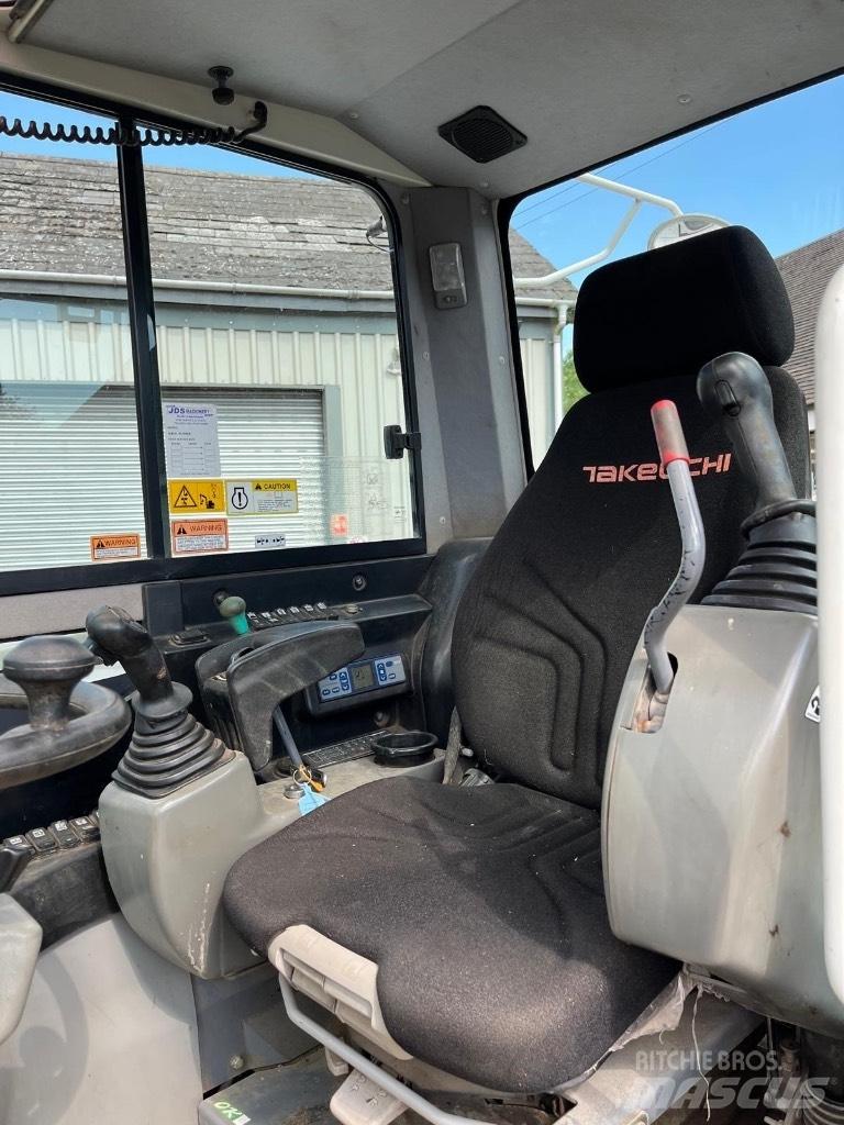 Takeuchi TB295W  휠 굴삭기