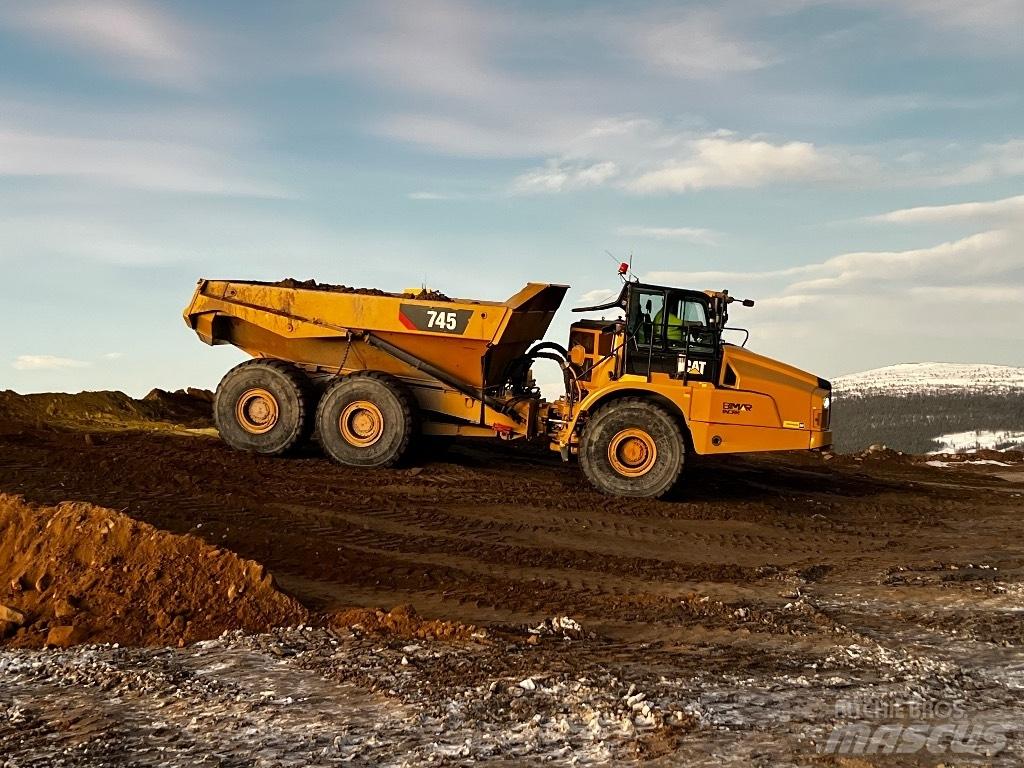 CAT 745 연결식 홀러