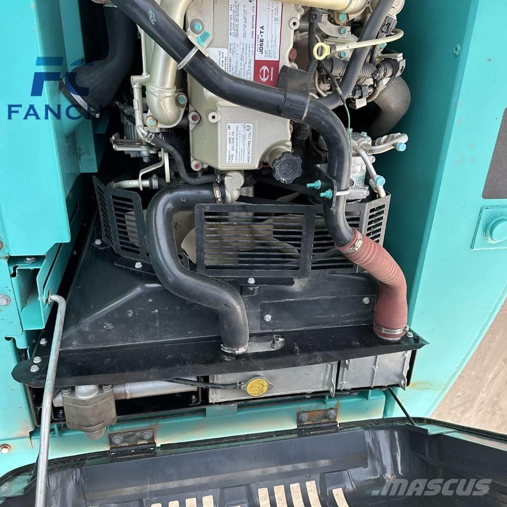 Kobelco SK 200D 대형 굴삭기 29톤 이상