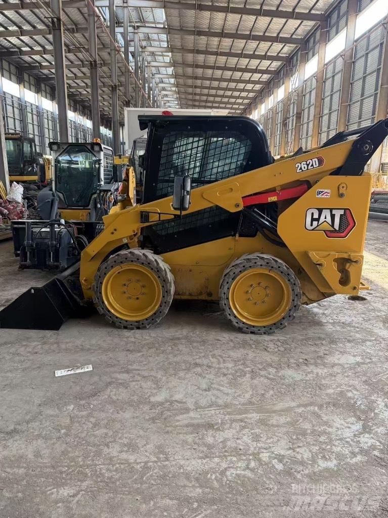 CAT 262 D  스키드로더
