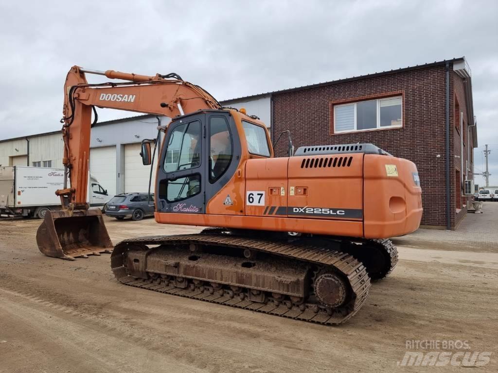 Doosan DX 225 LC 대형 굴삭기 29톤 이상