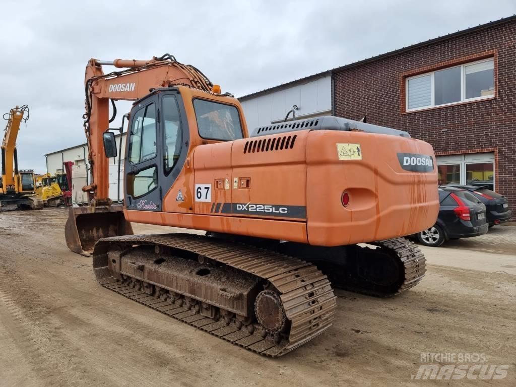 Doosan DX 225 LC 대형 굴삭기 29톤 이상